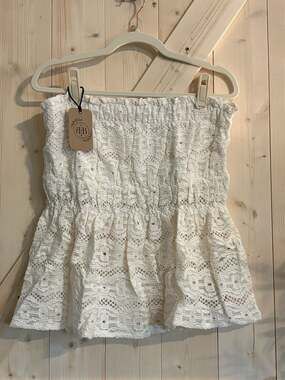Boutique Strapless Smocked Eyelet Lace Ruffle Tube Top